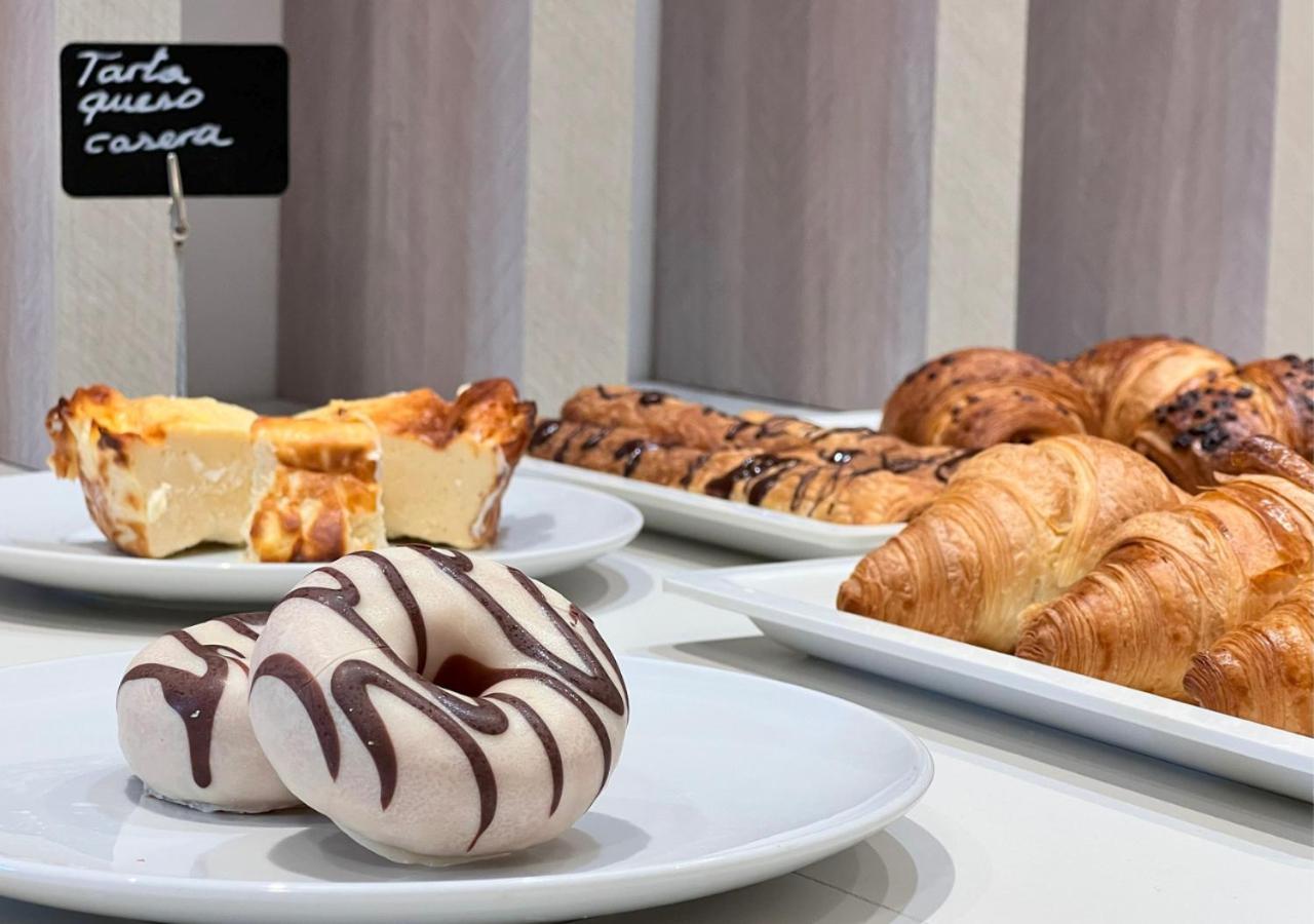Alfons Hotel 시우타데야 외부 사진