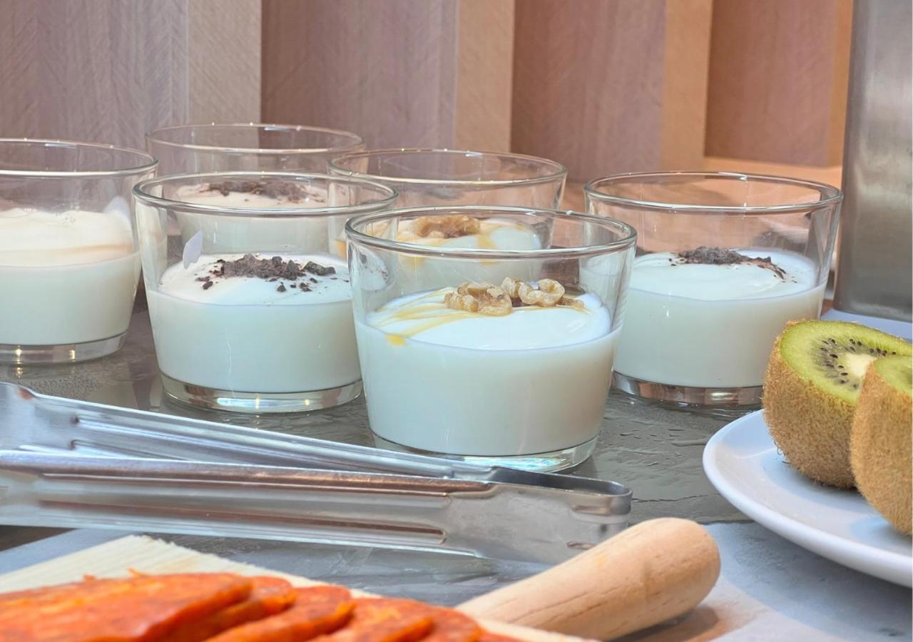 Alfons Hotel 시우타데야 외부 사진